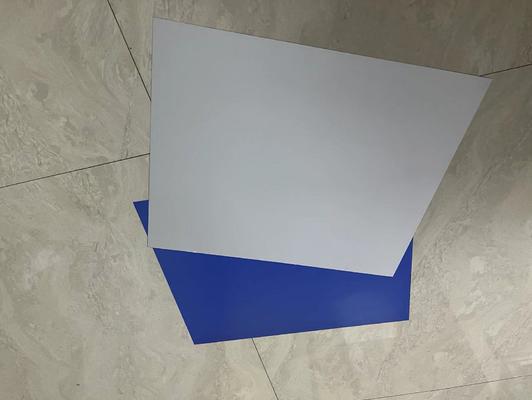 CD-RM Беспроцессная пластинка CTP с 18 месячным сроком действия 22-25s Время производства И 100 000-200 000 отпечатков Длительность работы