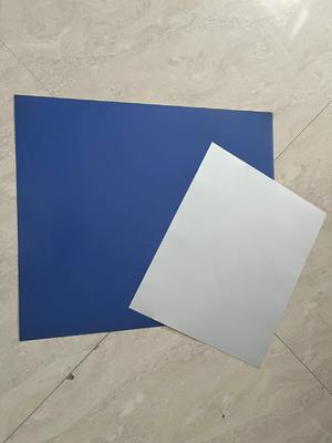 Двухслойная пластина CTP с чувствительным источником света 830 нм.